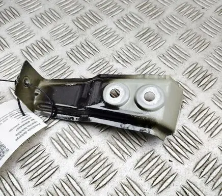BMW X5 G05 Fender mounting bracket 7418218