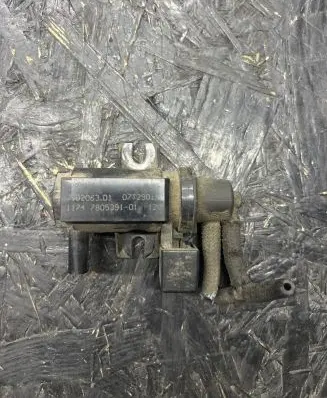 BMW 5 E60 E61 Turbo solenoid valve 7805391 0ZT290 70206301