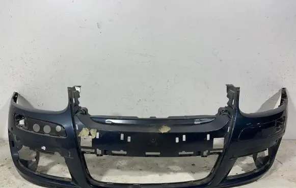 Volkswagen Jetta V Front bumper 1K0807221D
