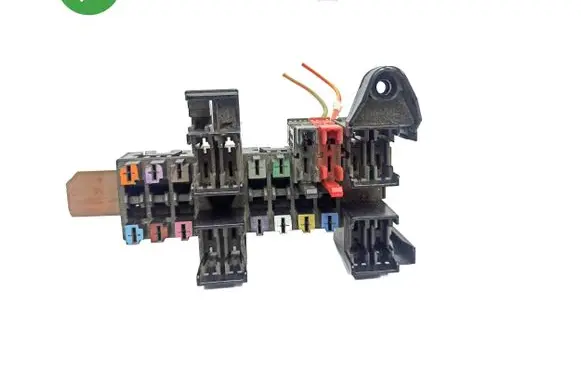 Mercedes-Benz Vito Viano W639 Fuse module 2035400050 08200500 10400579501