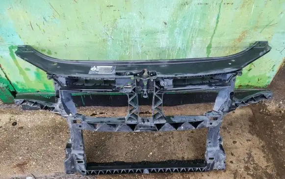 Volkswagen Caddy Radiator support slam panel 1T0805588