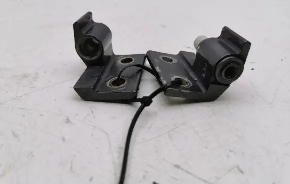 Maserati Quattroporte Rear door hinge set 