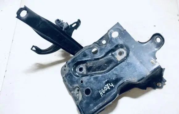 Toyota Yaris Battery box tray 