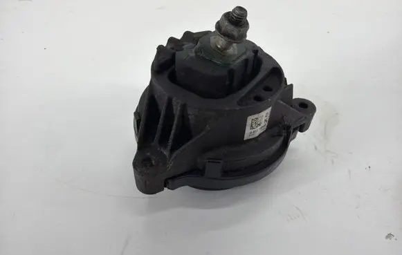 BMW 1 F20 F21 Engine mount bracket 6854252
