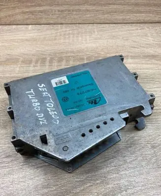 Volkswagen Golf III ABS control unit/module 1H0907379B