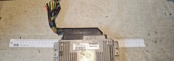 Volvo S40, V40 Engine control unit/module 308642750a