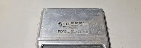 Volkswagen PASSAT B5 Engine control unit/module 0797003393