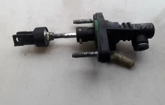 Toyota Auris 150 Clutch master cylinder