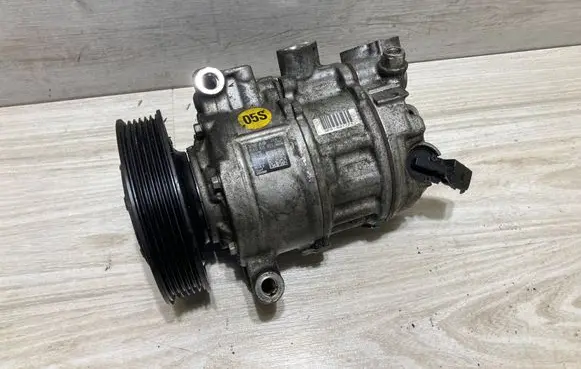 Audi A5 Air conditioning (A/C) compressor (pump) 8W0816803j