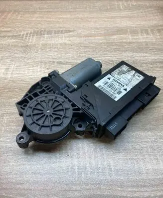 Audi A4 S4 B6 8E 8H Front door window regulator motor 8E1959802B 5WK47006BBF