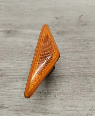 Ford Mondeo MK IV Front fender indicator light
