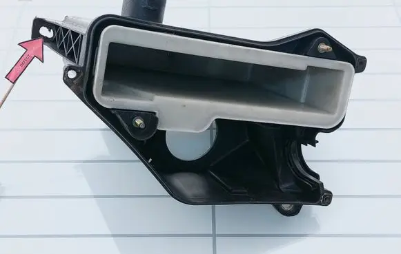 Lexus GS 300 400 430 Engine control unit holder 