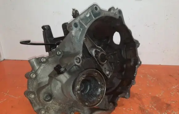 Volkswagen Fox Manual 6 speed gearbox HUY