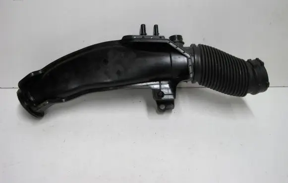 BMW 2 Active Tourer U06 Air intake duct part M8E29H715BB
