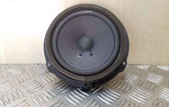 Ford Focus Front door speaker AA6T18808AA