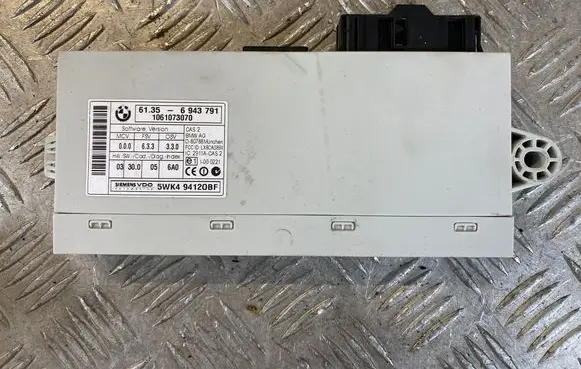BMW 1 E81 E87 CAS control unit/module 6943791 1061073070 5WK494120BF