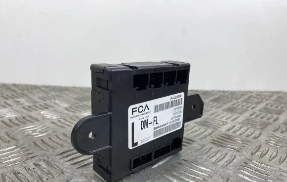 Jeep Grand Cherokee WL Door control unit/module P68203031AI