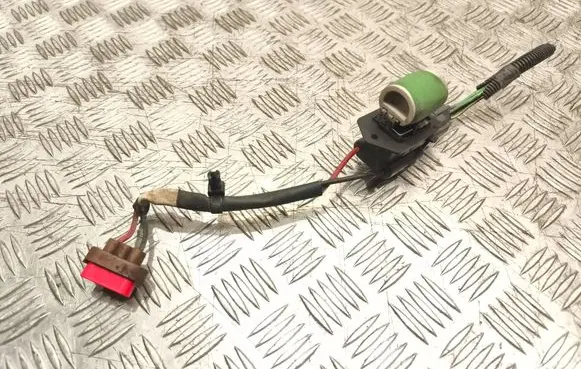Ford Mustang V Coolant fan relay 