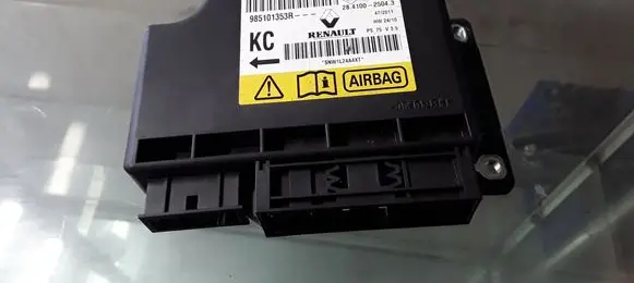 Renault Megane III Airbag control unit/module 985101353R