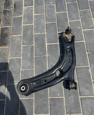 Skoda Kodiaq Front lower control arm/wishbone 3Q0407153B