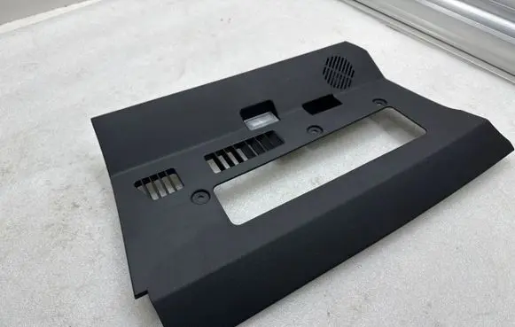 Tesla Model Y Dashboard lower bottom trim panel 158986400B 202111111445 111889400B