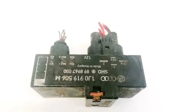 Volkswagen Polo Coolant fan relay 1j0919506m 898967000
