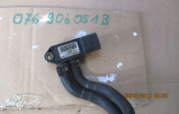 Volkswagen Amarok Exhaust gas pressure sensor 076906051B