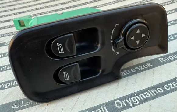 Alfa Romeo GT Electric window control switch 156042196 61026700