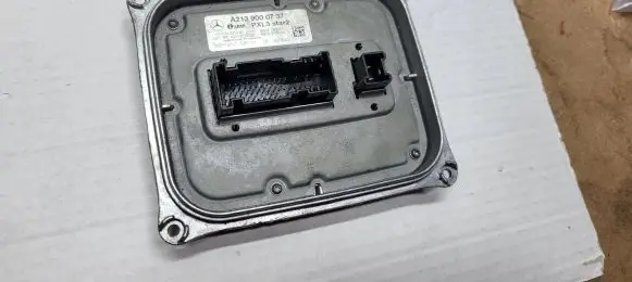 Mercedes-Benz E AMG W213 Voltage converter/converter module 