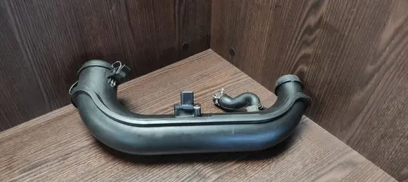 Ford Transit Air intake hose/pipe 6C119R504C