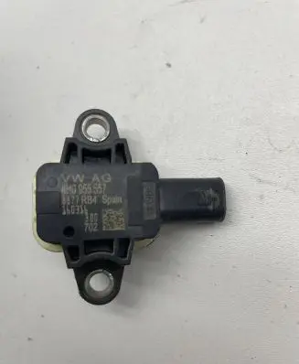 Audi A8 S8 D4 4H Airbag deployment crash/impact sensor 4H0955557