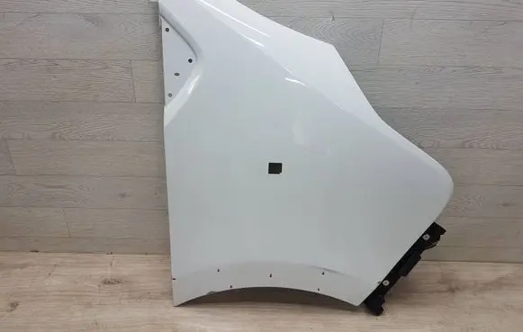 Opel Vivaro Fender