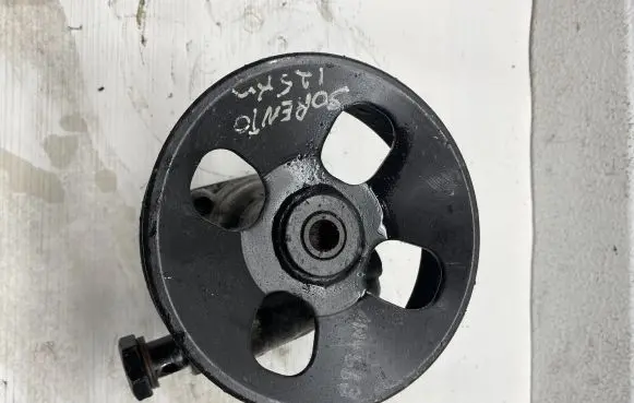 KIA Sorento Power steering pump 6923B226