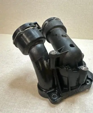 Mercedes-Benz E W213 Engine coolant pipe/hose A6542000700