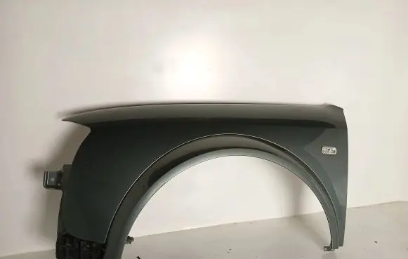 Audi A6 S6 C5 4B Fender