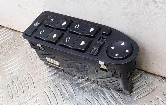 BMW 5 E39 Electric window control switch 6904339