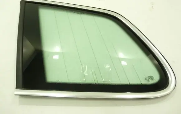Volkswagen Touareg II Front triangle window/glass 7P6845297