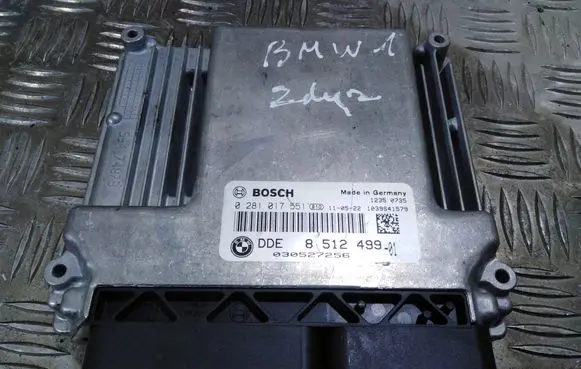 BMW 1 E81 E87 Engine control unit/module 0281017551