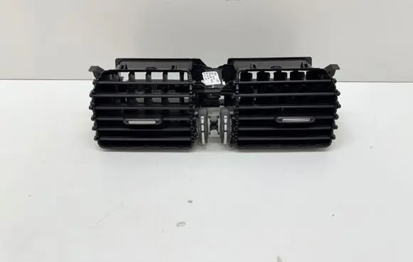 Volvo XC60 Dash center air vent grill 1006806 06777