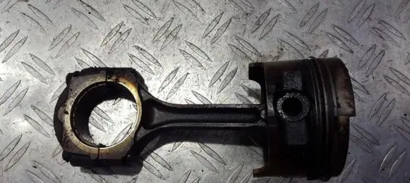 Renault Megane I Piston with connecting rod