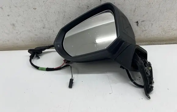Audi Q3 F3 Front door electric wing mirror 81A857535D