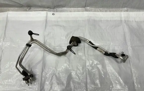 Land Rover Evoque I Air conditioning (A/C) pipe/hose GJ3219A834BD