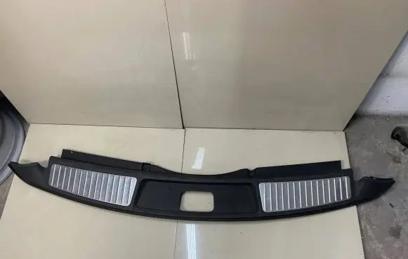 Opel Insignia A Trunk/boot sill cover protection 13222434