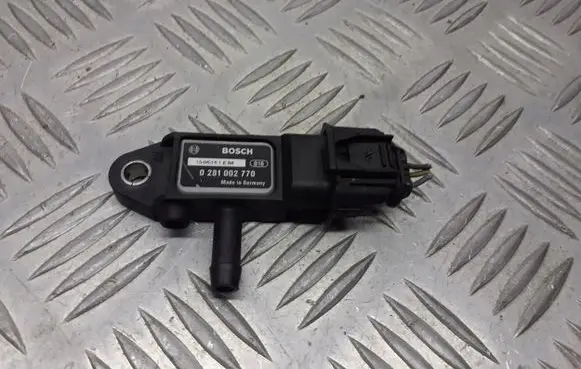Saab 9-5 Fuel pressure sensor 0281002770