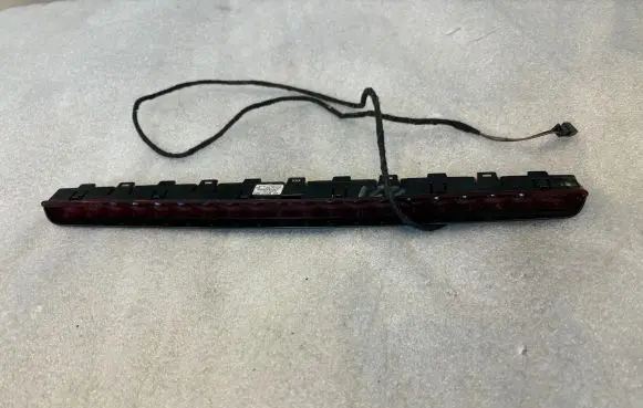 Mercedes-Benz S W221 Third/center stoplight A2218200056 ZB456800 2218200056