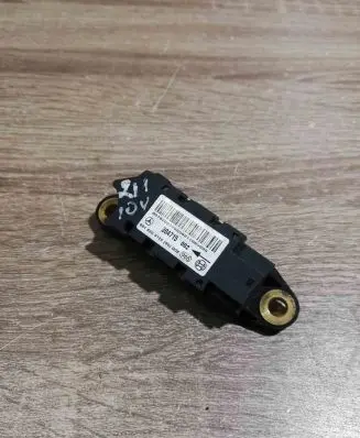 Mercedes-Benz CLS C219 Airbag deployment crash/impact sensor 0018209126 304715