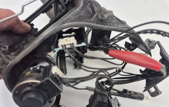 Headlight part