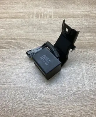 Lexus RX 450H Other relay 8651648020