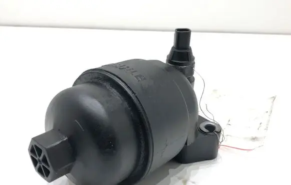 Hyundai Elantra VII Oil filter mounting bracket 70457775