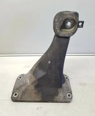 BMW X3 E83 Engine mount bracket 109700002 nr6599